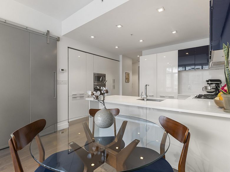 510 108 E 1st Avenue