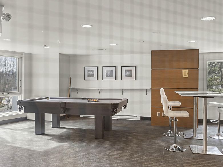 302 1323 Homer Street