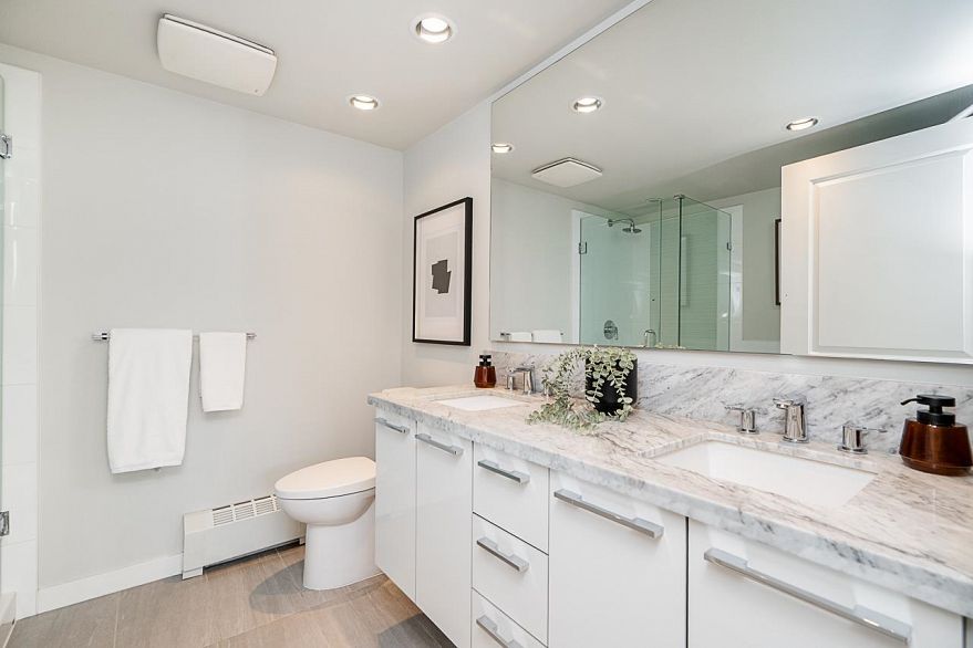 502 3281 E Kent Avenue North Avenue