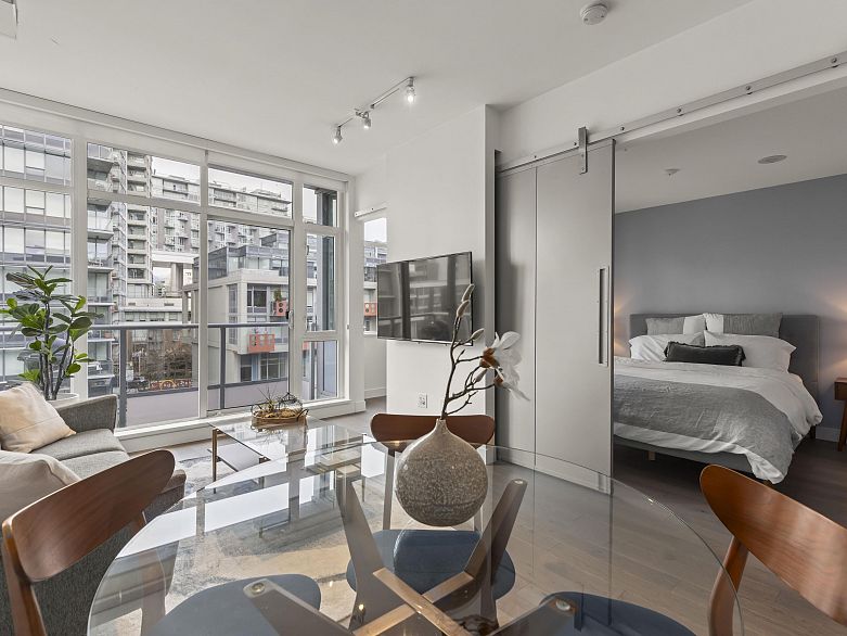 510 108 E 1st Avenue