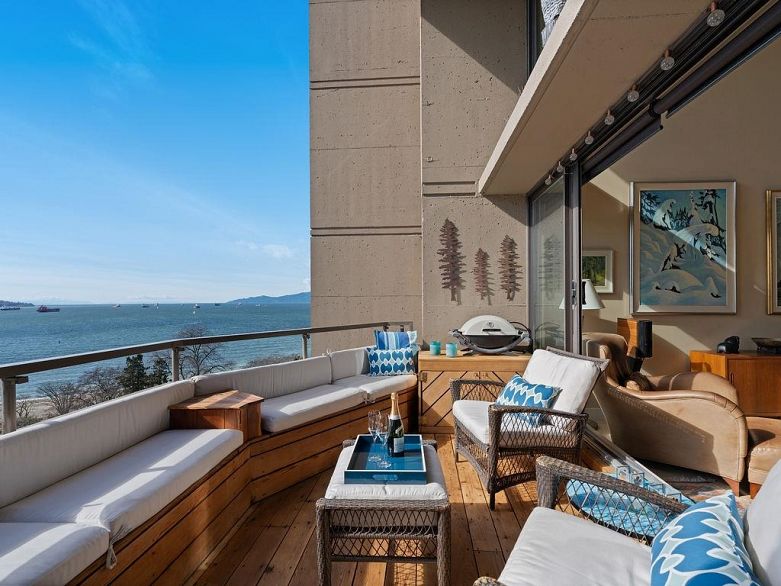 1203 1236 Bidwell Street