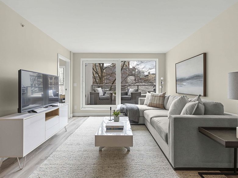 302 1323 Homer Street