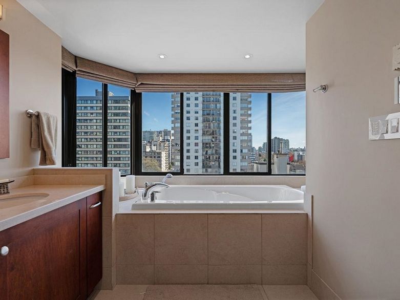 1203 1236 Bidwell Street