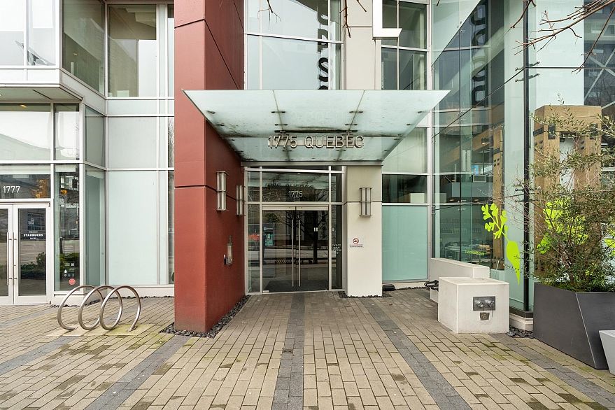 1604 1775 Quebec Street