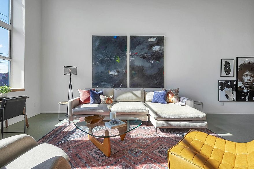 215 1220 E Pender Street