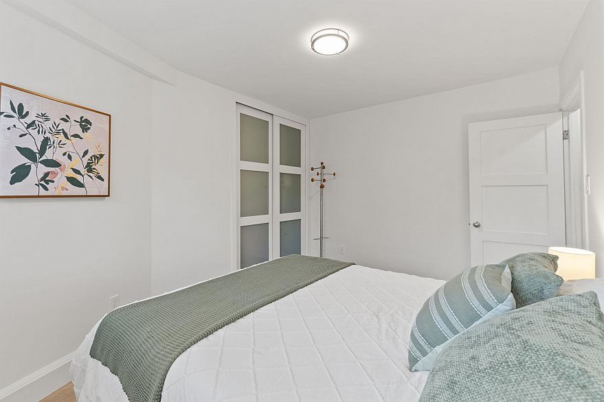 104 1540 E 4th Avenue