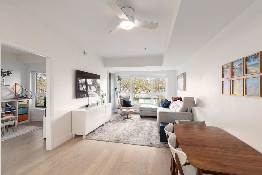 305 2666 Duke Street