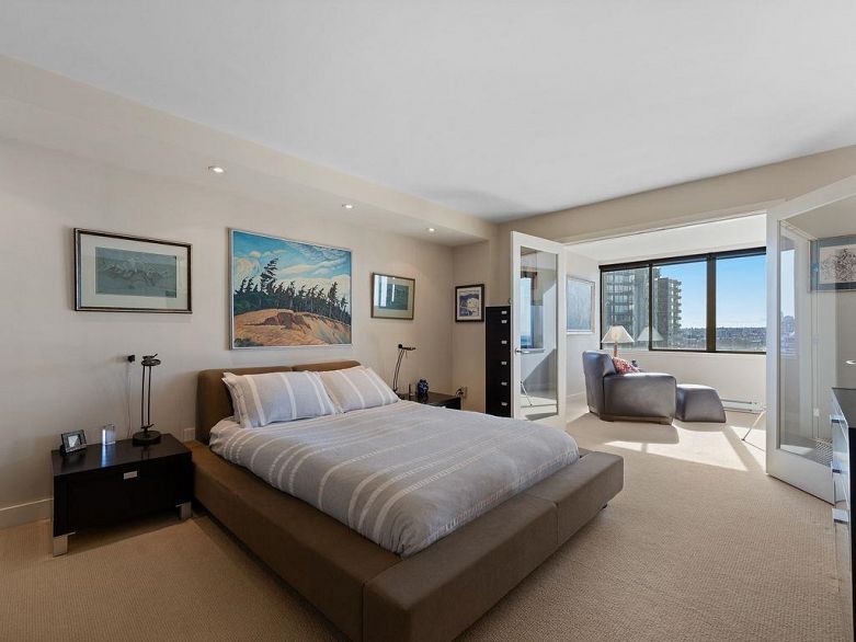 1203 1236 Bidwell Street