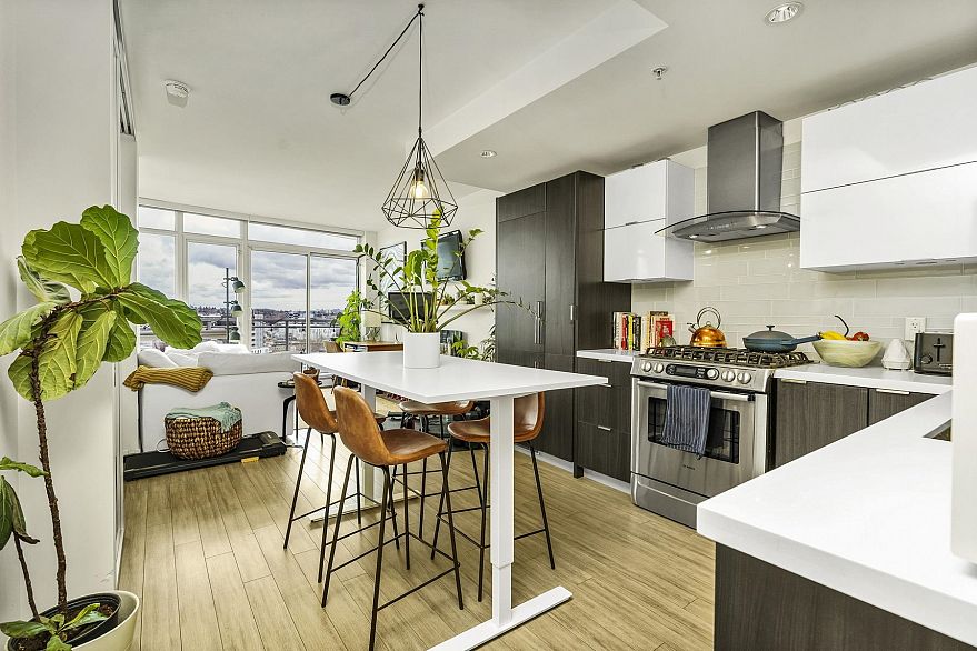 1604 1775 Quebec Street