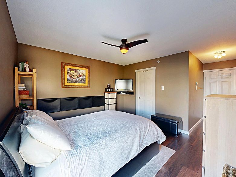 307 865 W 15th Avenue