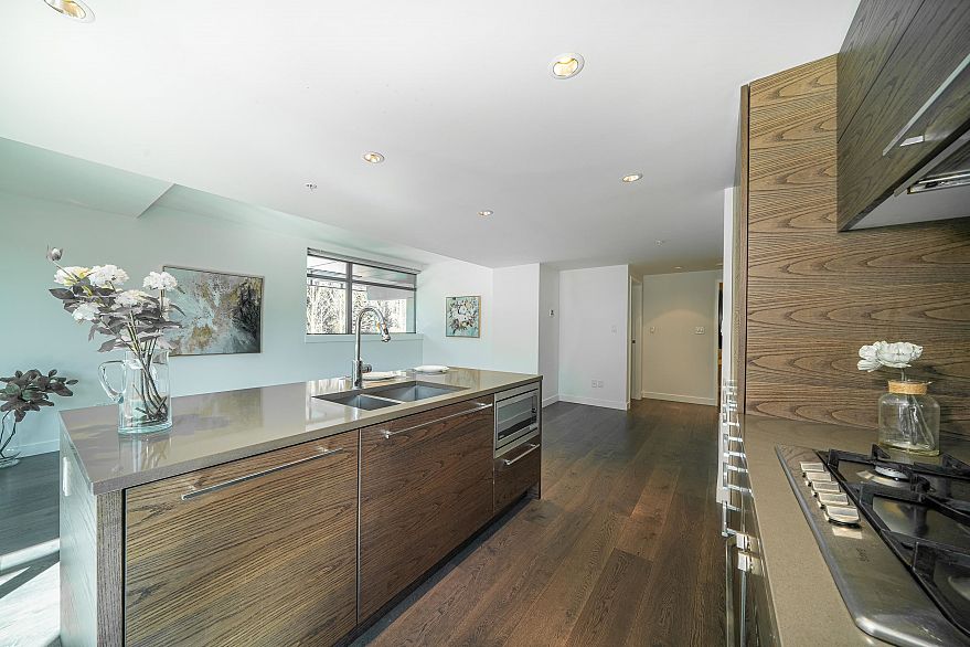 203 5782 Berton Avenue