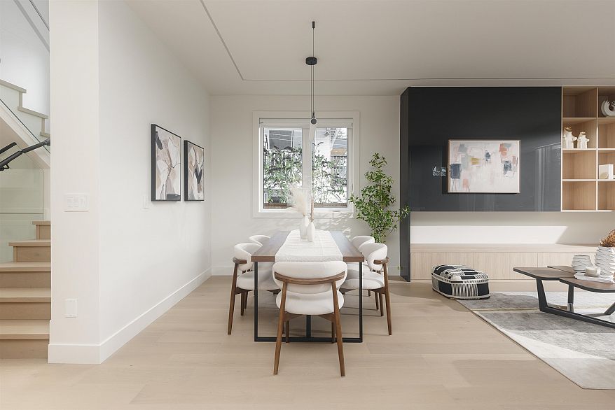 2 3232 W 38th Avenue