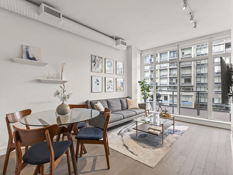 510 108 E 1st Avenue