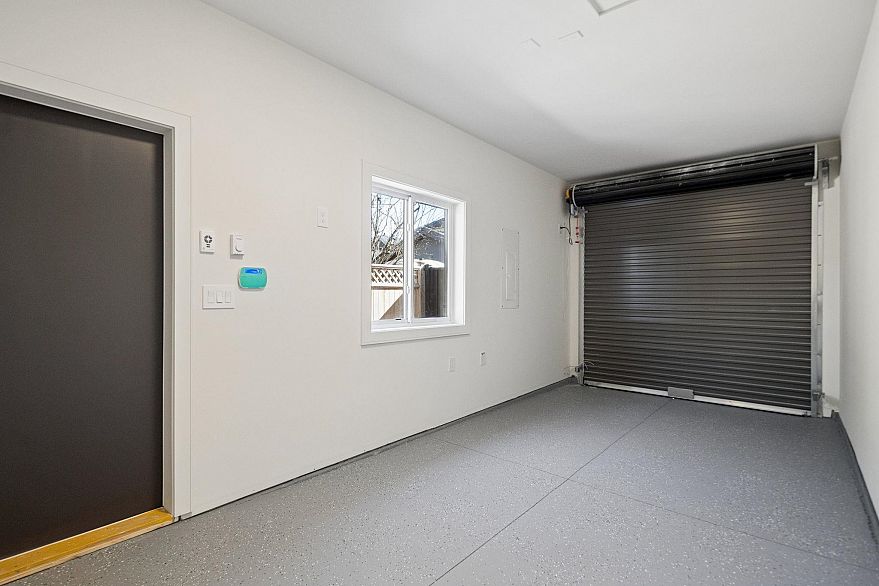 1 3036 W 13th Avenue