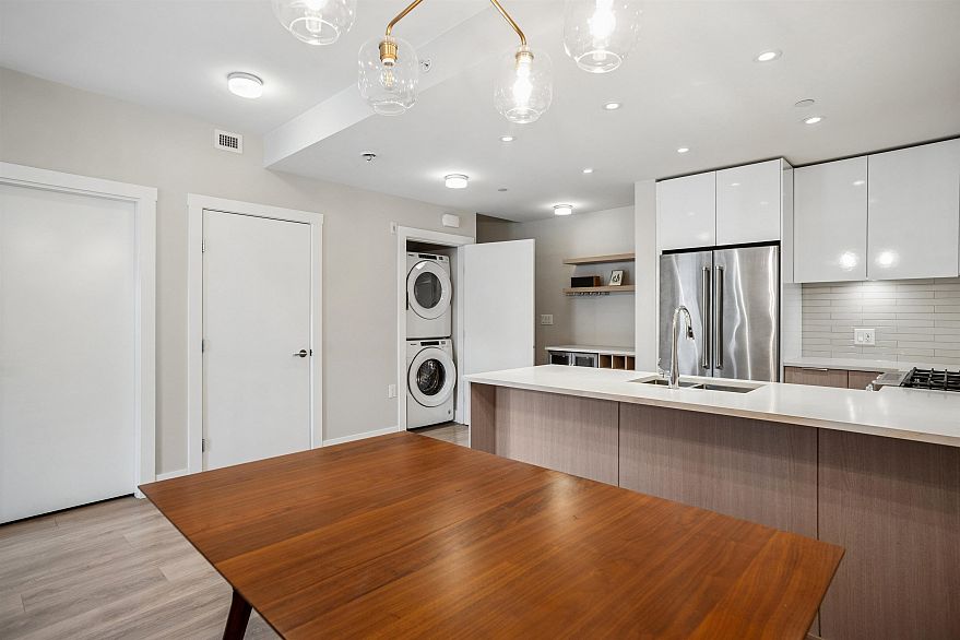 3564 Sawmill Crescent