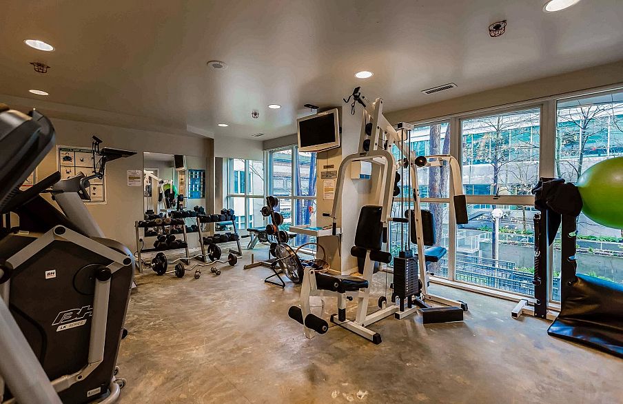 2208 1166 Melville Street