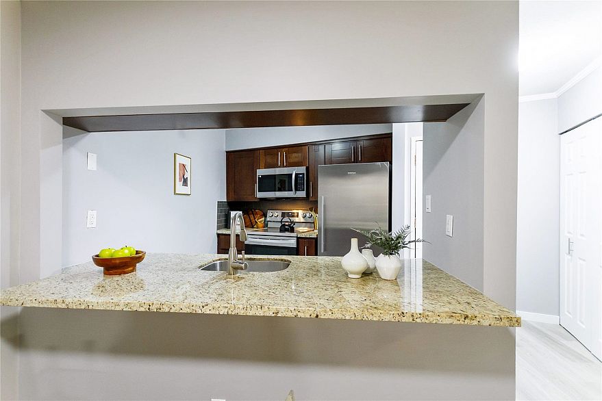 201 2222 Prince Edward Street