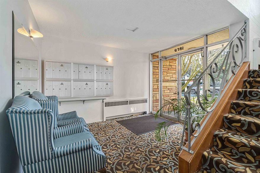 101 1879 Barclay Street