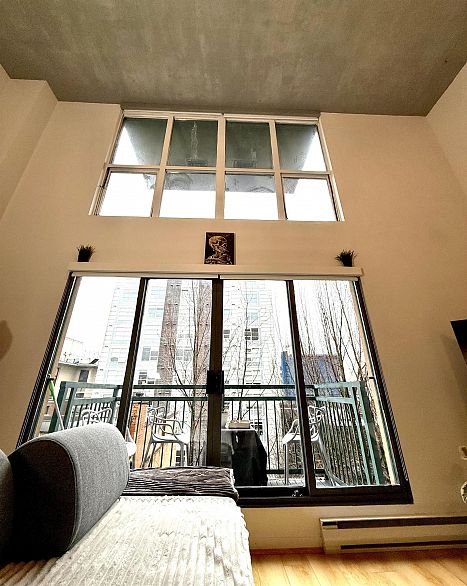 612 22 E Cordova Street