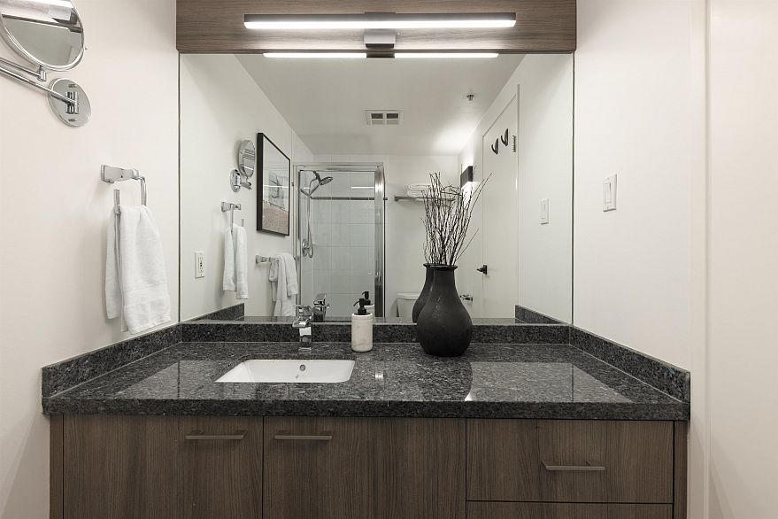 203 1155 Homer Street