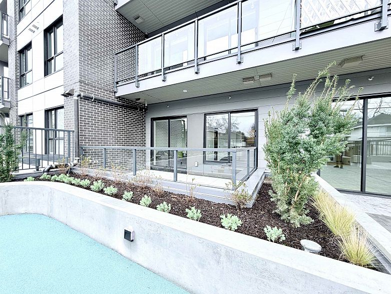 105 2268 E Broadway Street