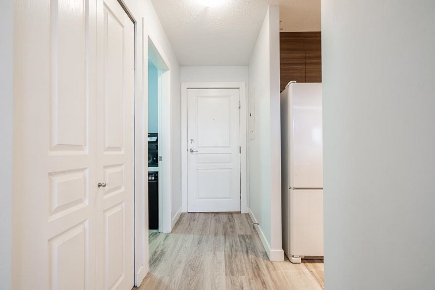 1710 5288 Melbourne Street