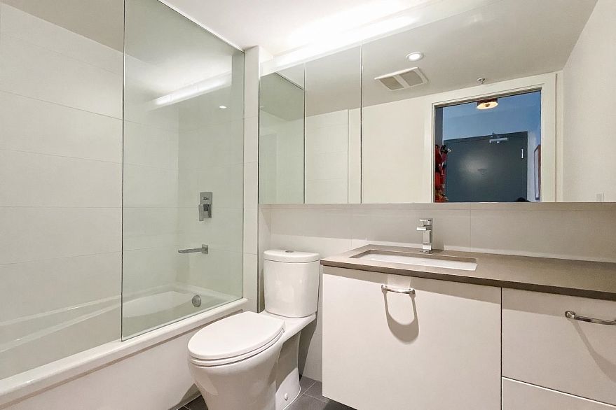 310 150 E Cordova Street