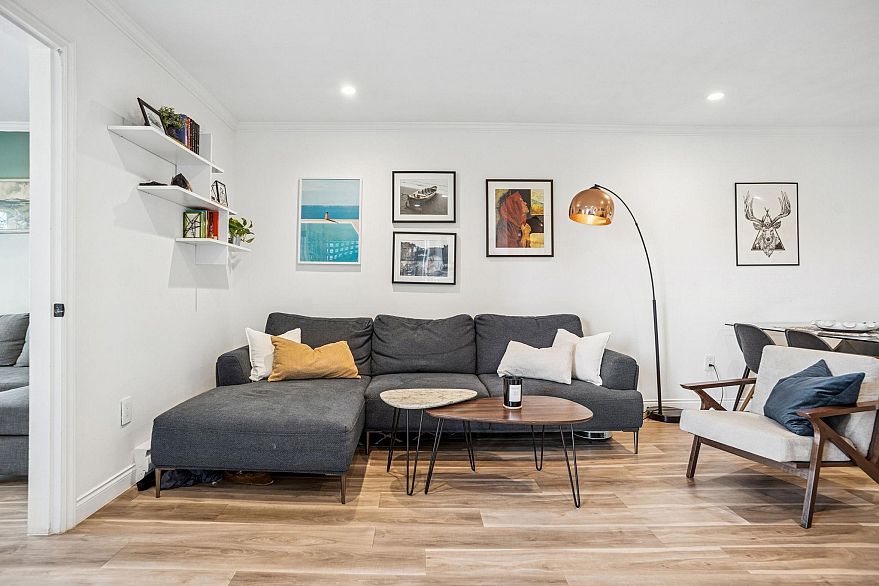 305 688 E 16th Avenue