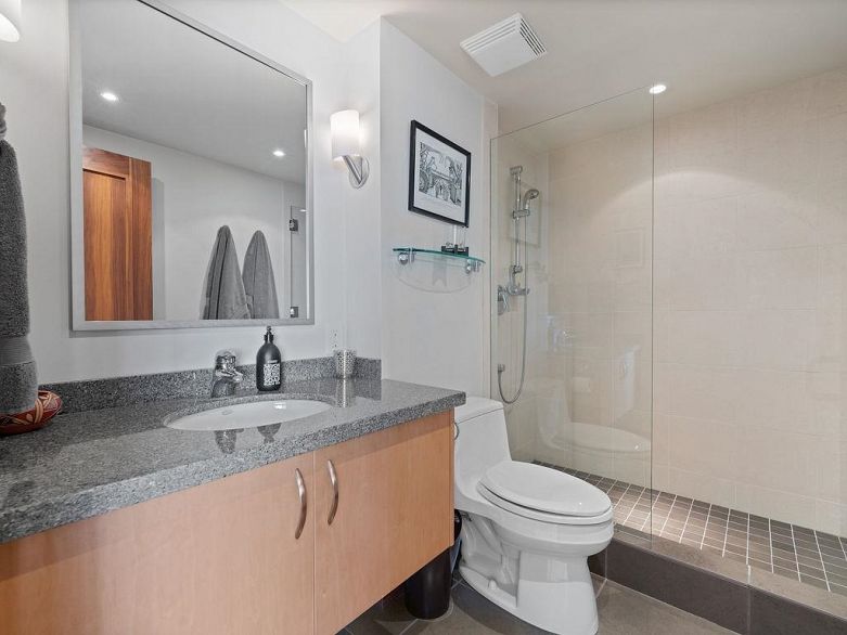 1203 1236 Bidwell Street