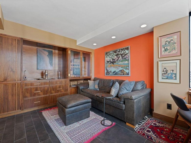 1203 1236 Bidwell Street