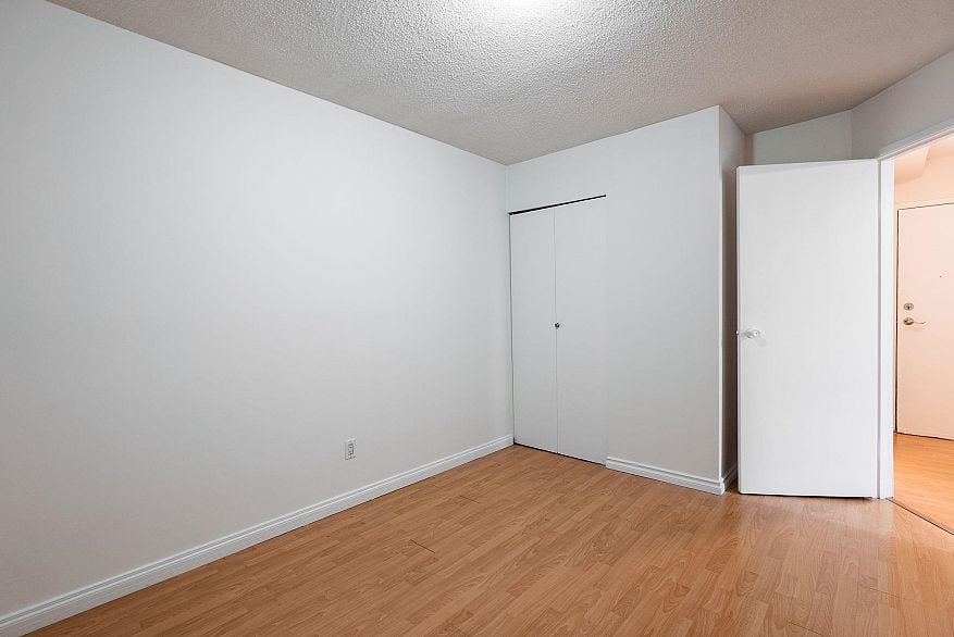 101 1864 Frances Street