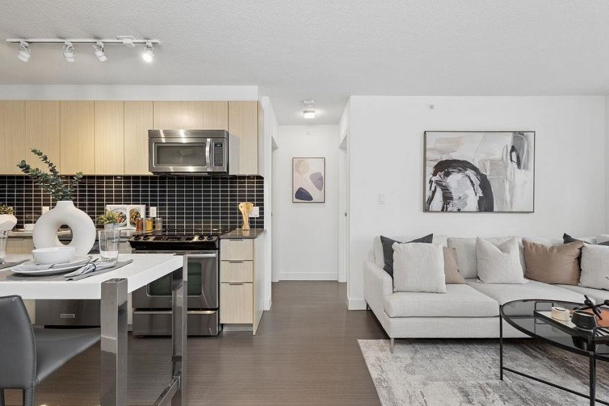 902 1325 Rolston Street