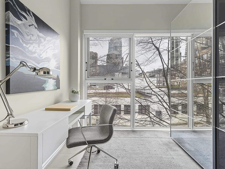 302 1323 Homer Street