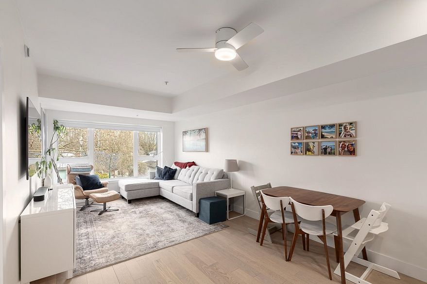 305 2666 Duke Street