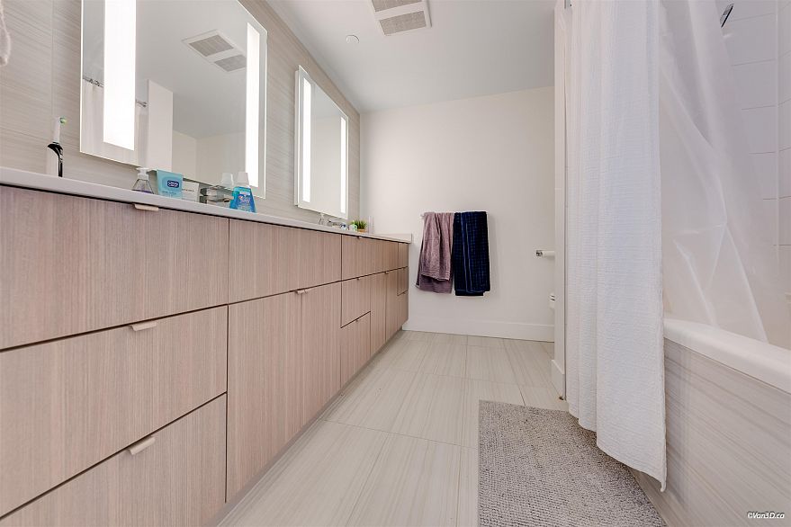 1507 1788 Columbia Street