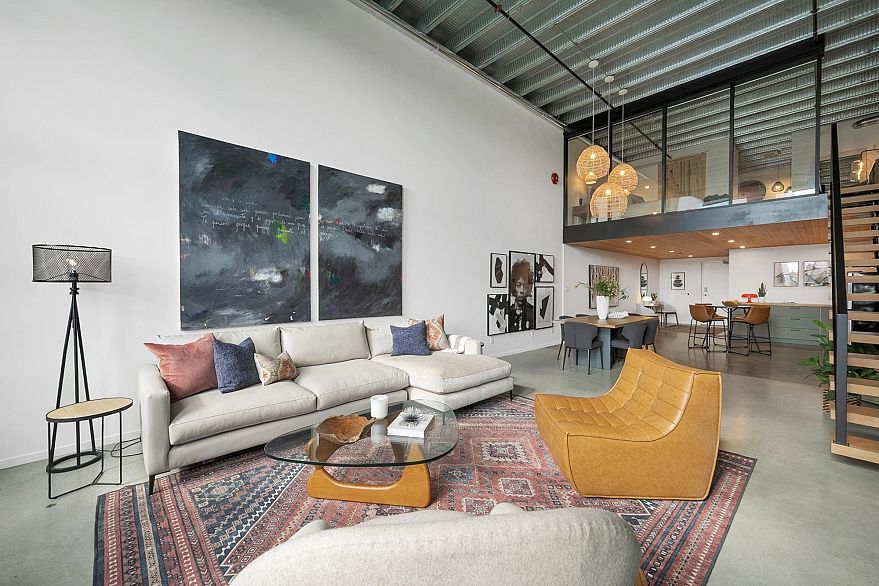 215 1220 E Pender Street