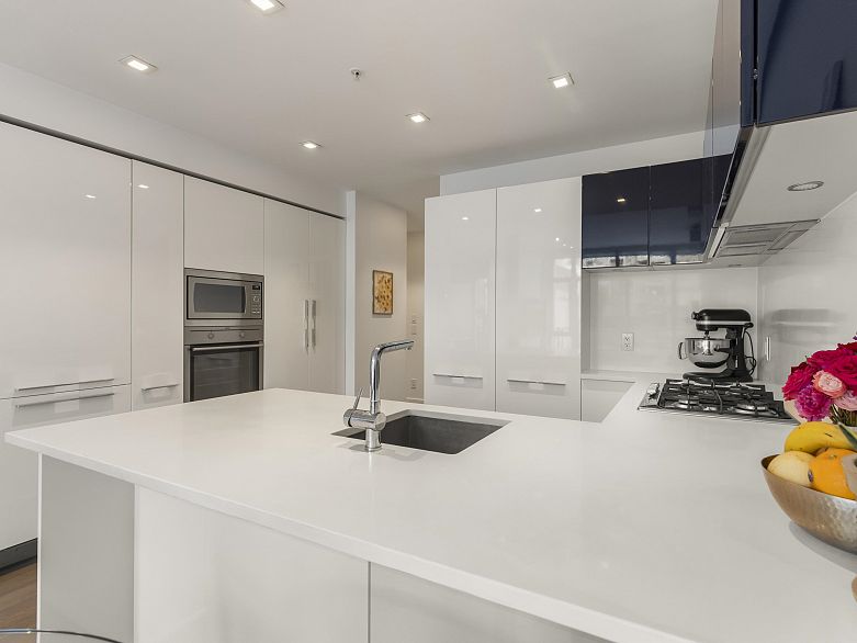 510 108 E 1st Avenue