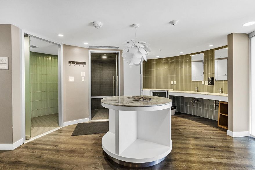 1604 1775 Quebec Street