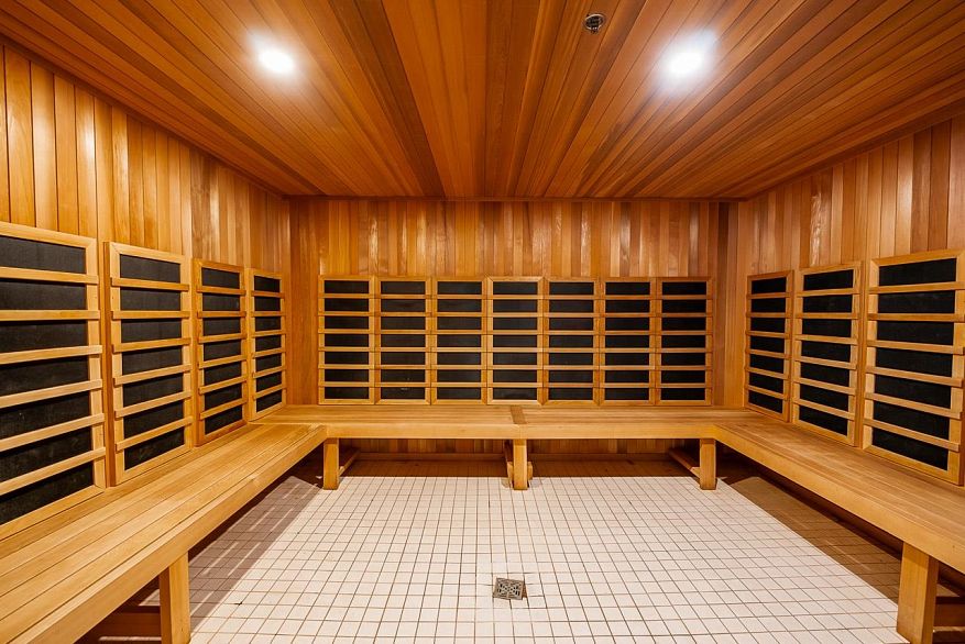 301 583 Beach Crescent