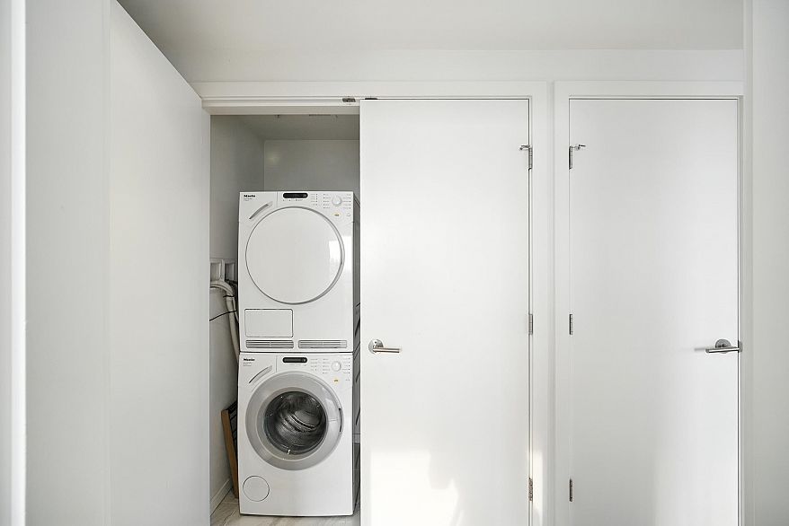 1502 8588 Cornish Street