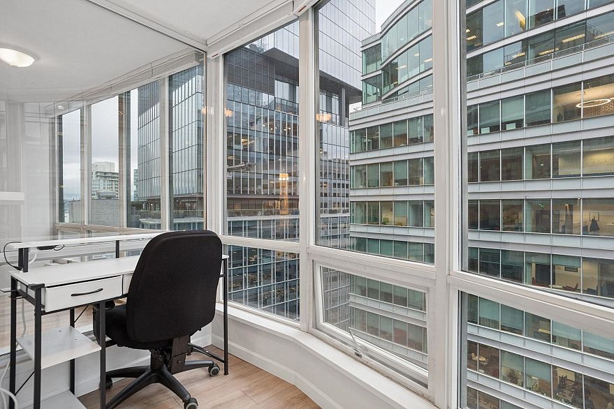 2208 1166 Melville Street