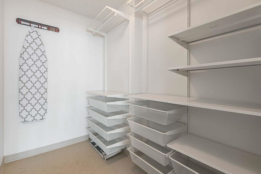 2311 788 Hamilton Street