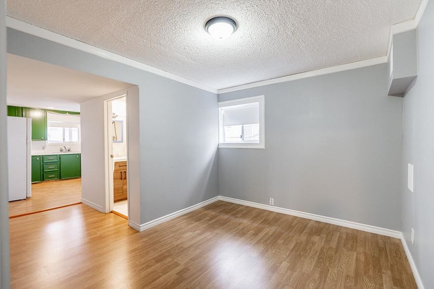 3895 Windermere Street