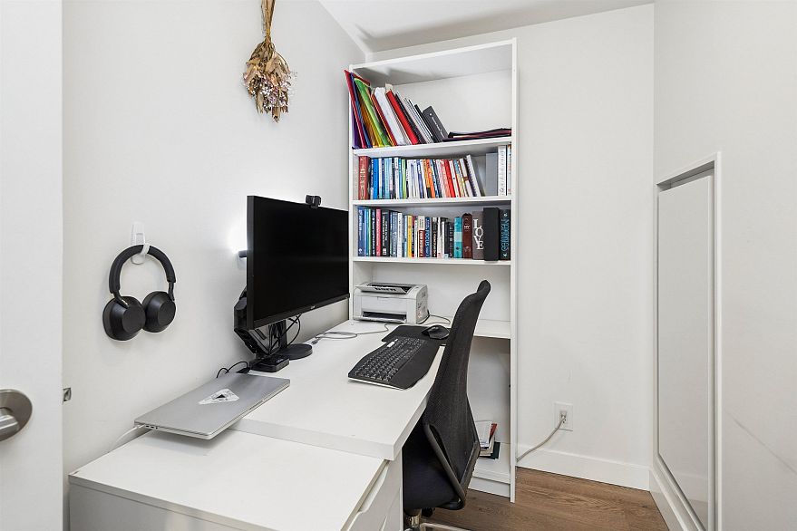 1209 111 E 1st Avenue