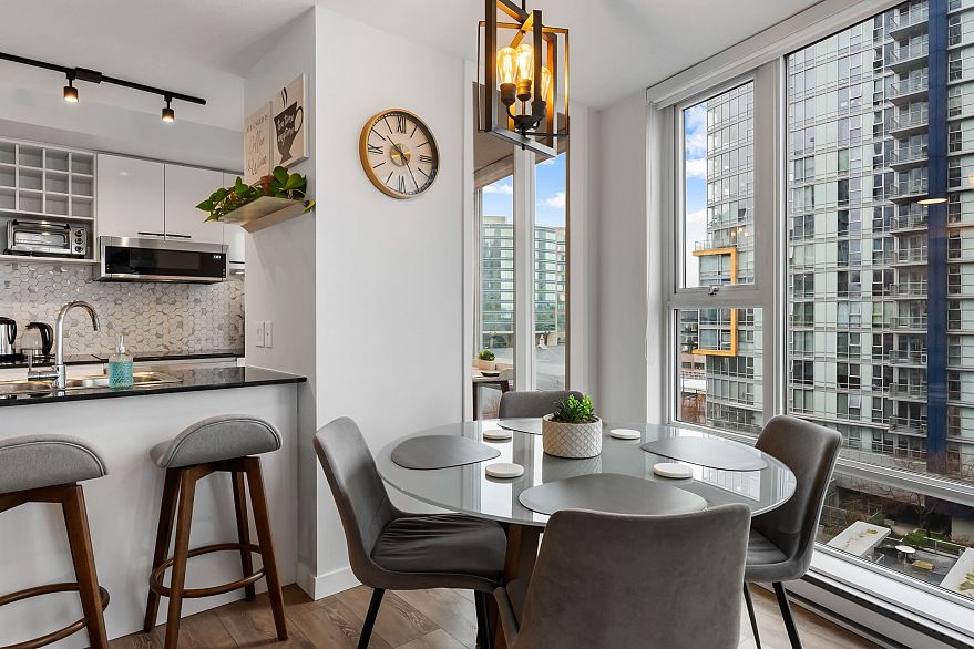 908 668 Citadel Parade