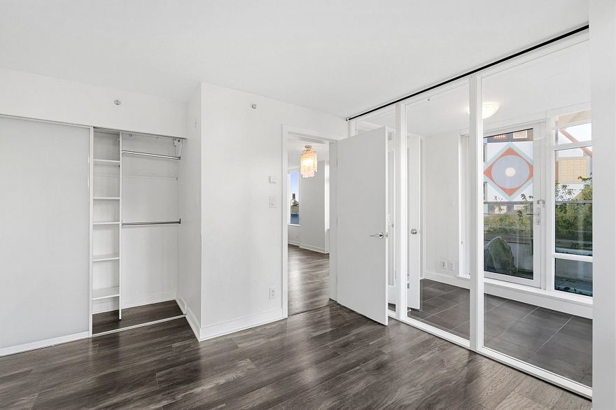 301 1762 Davie Street