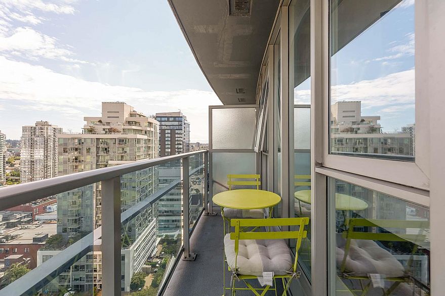 2311 788 Hamilton Street