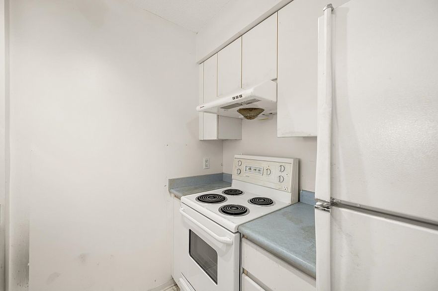 607 3489 Ascot Place