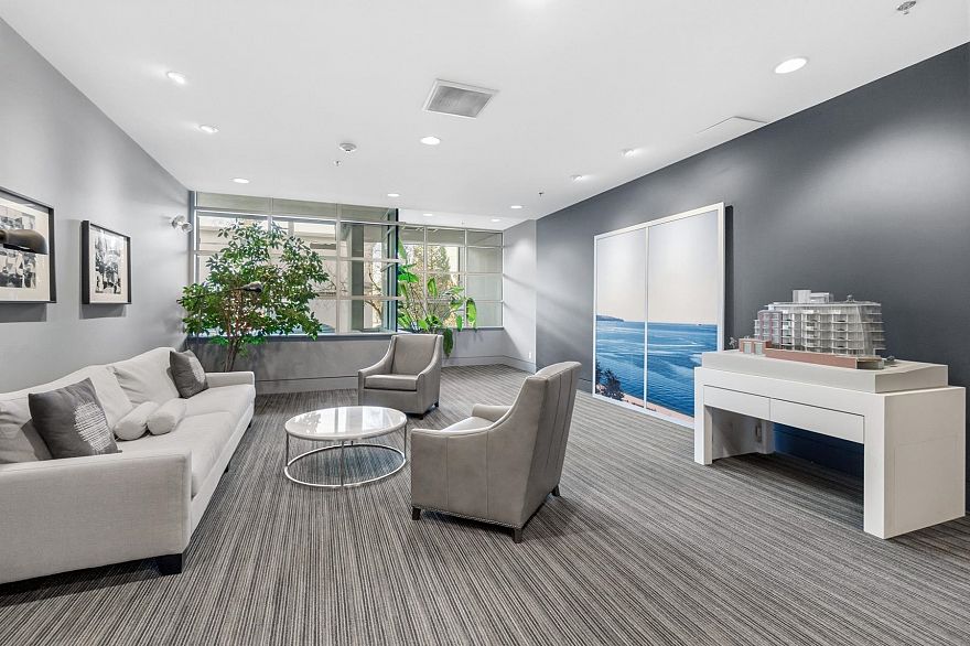 301 1762 Davie Street