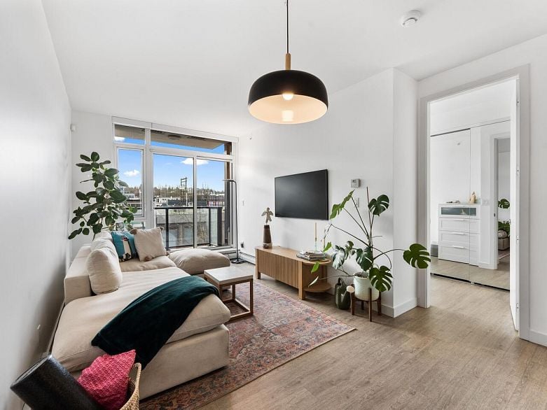 201 1788 Ontario Street